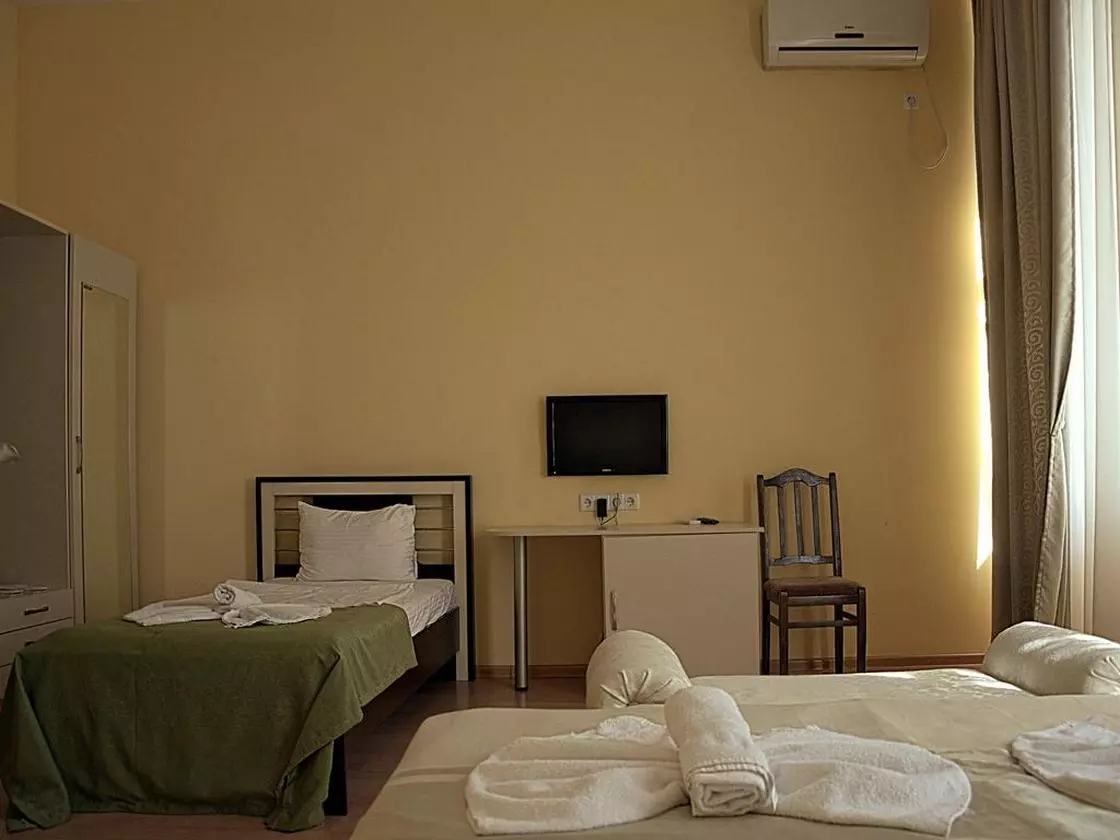 GARDEN_SHABAVIZ (18).jpg